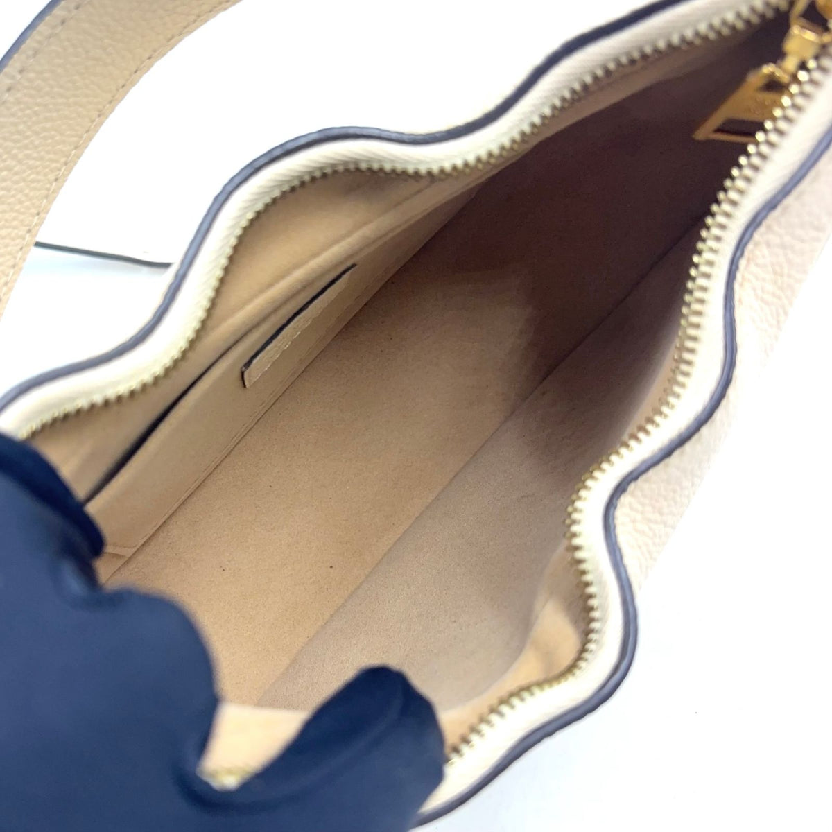 Louis Vuitton Bagatelle Shoulder Leather Ivory Handbag Gold — view 3