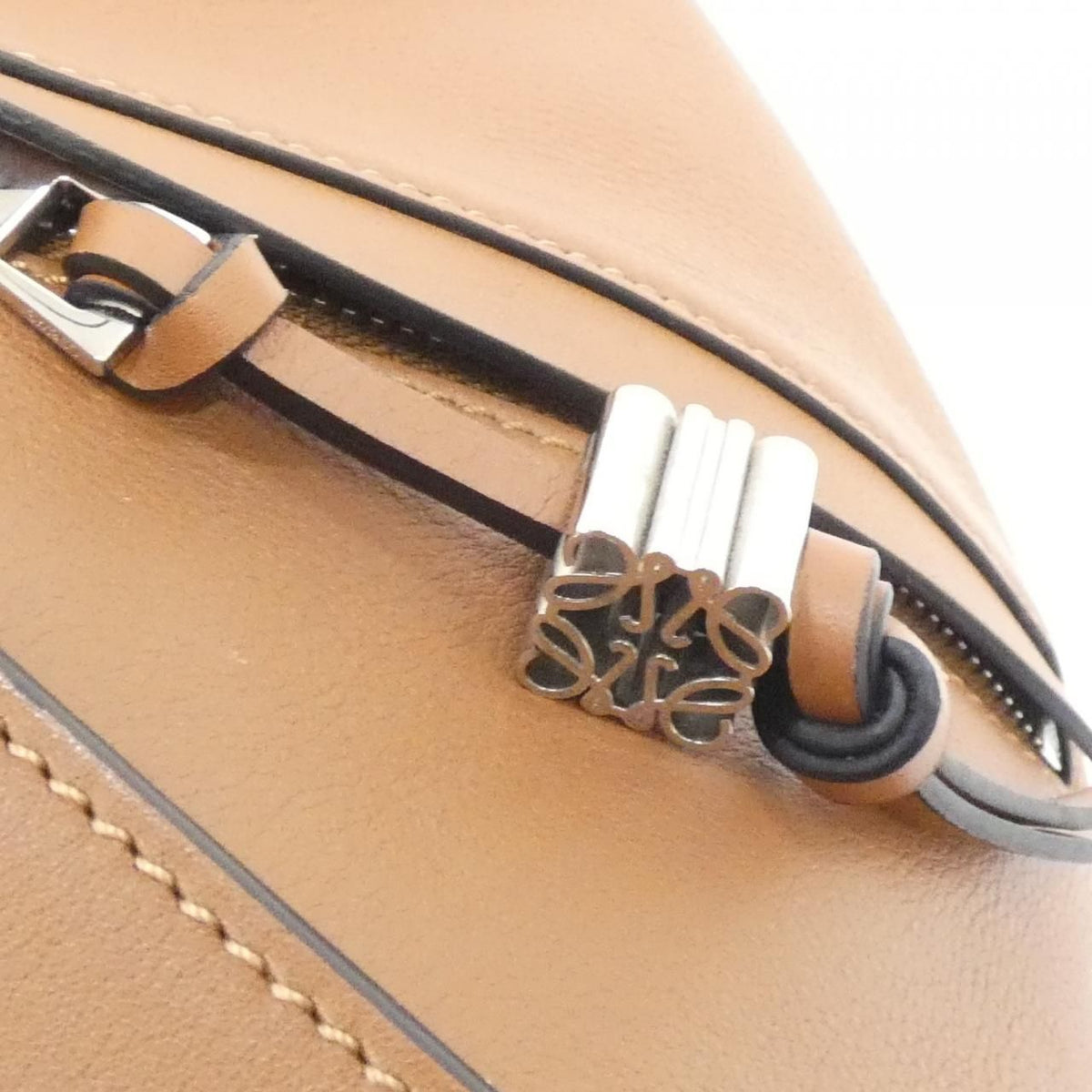 Loewe Hammock Small 387 30 Shoulder Bag — view 5