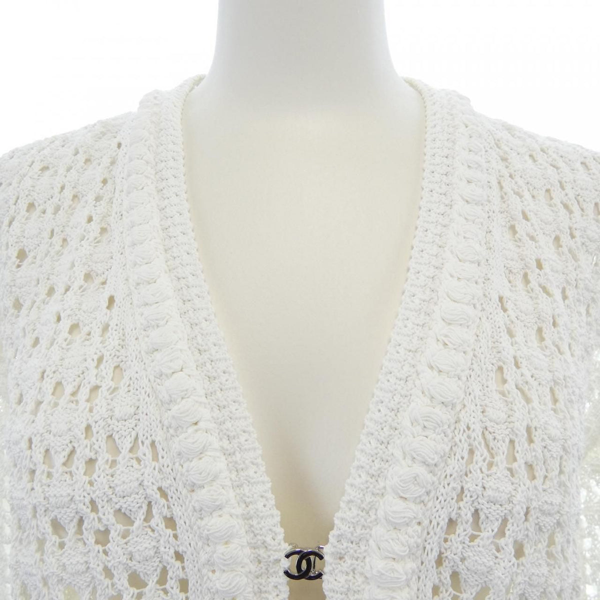 Chanel Cardigan White — view 6