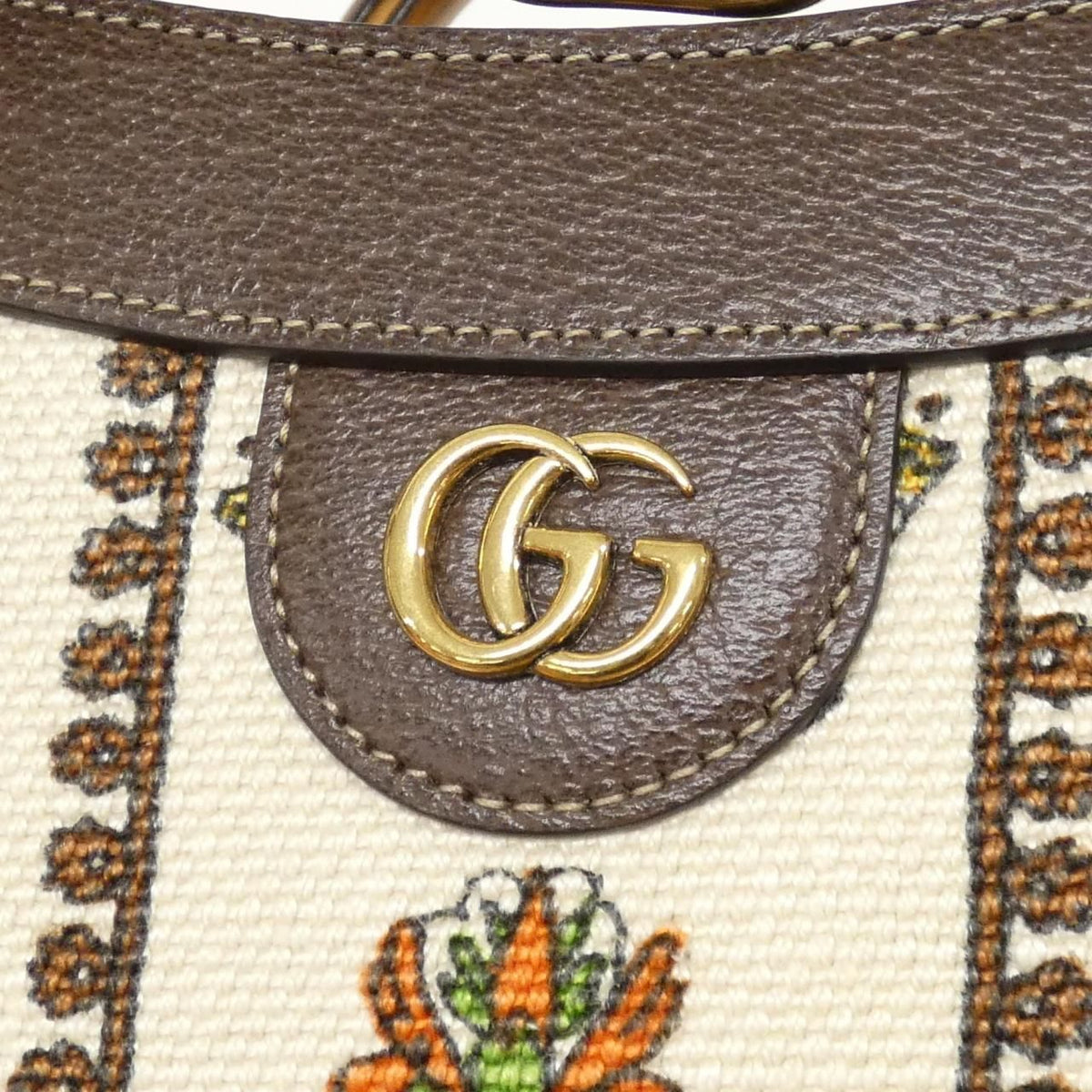 Gucci Diana Bag — view 4