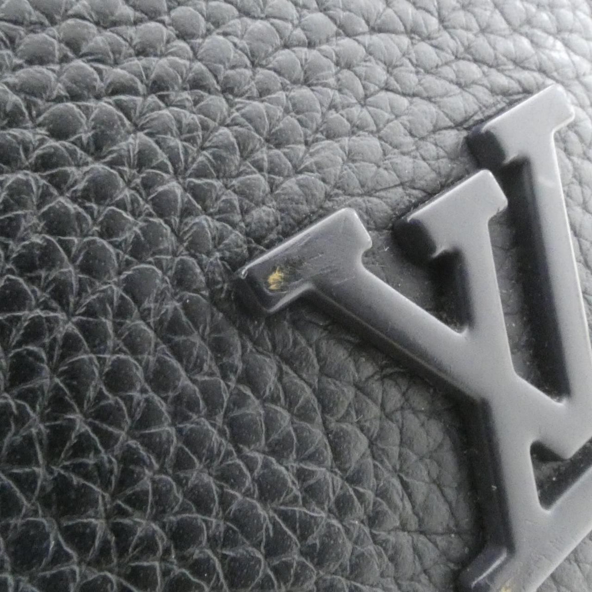 Louis Vuitton LV Aerogram Fast Line Wearable Wallet Shoulder Bag — view 4