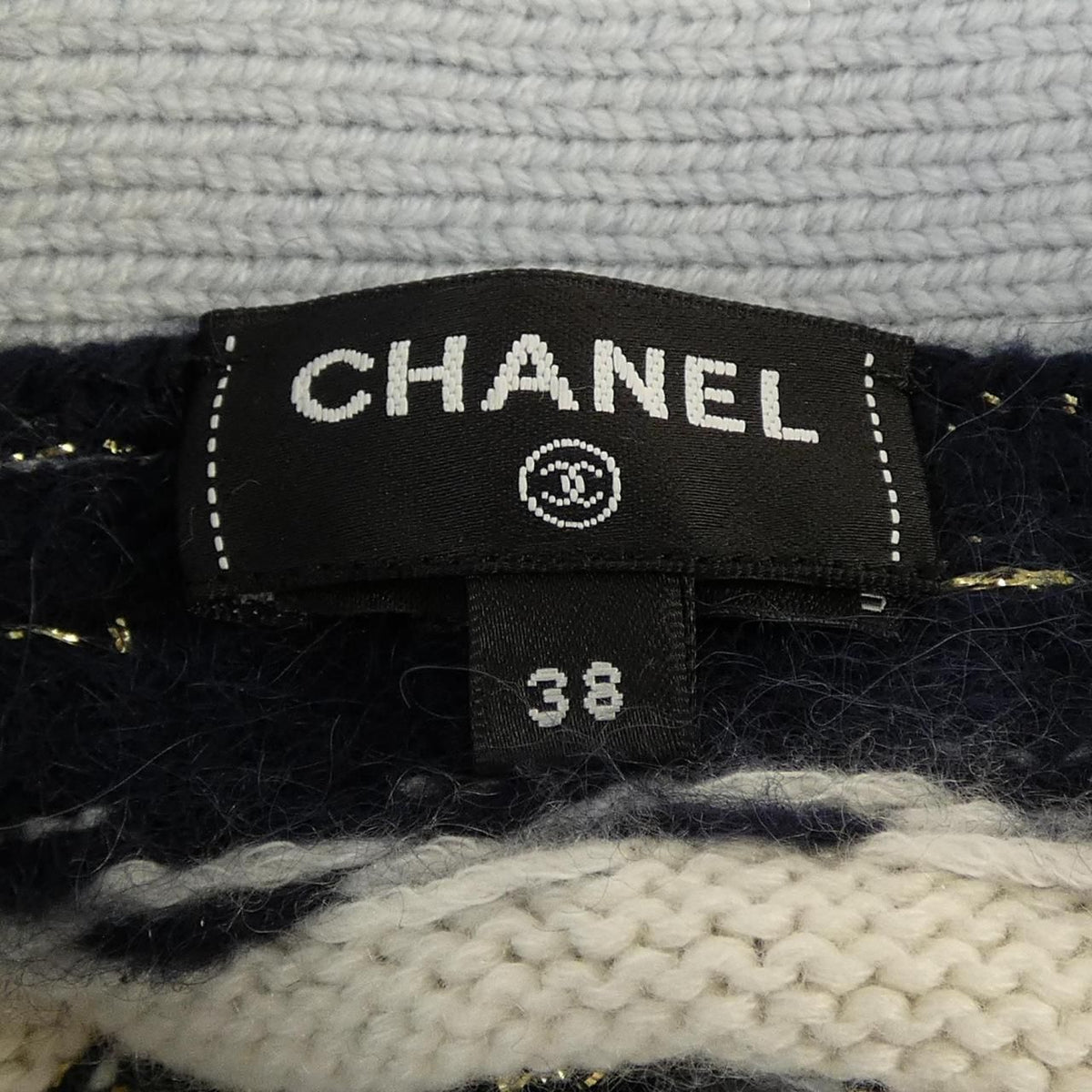 Chanel 22B Cardigan Navy — view 5