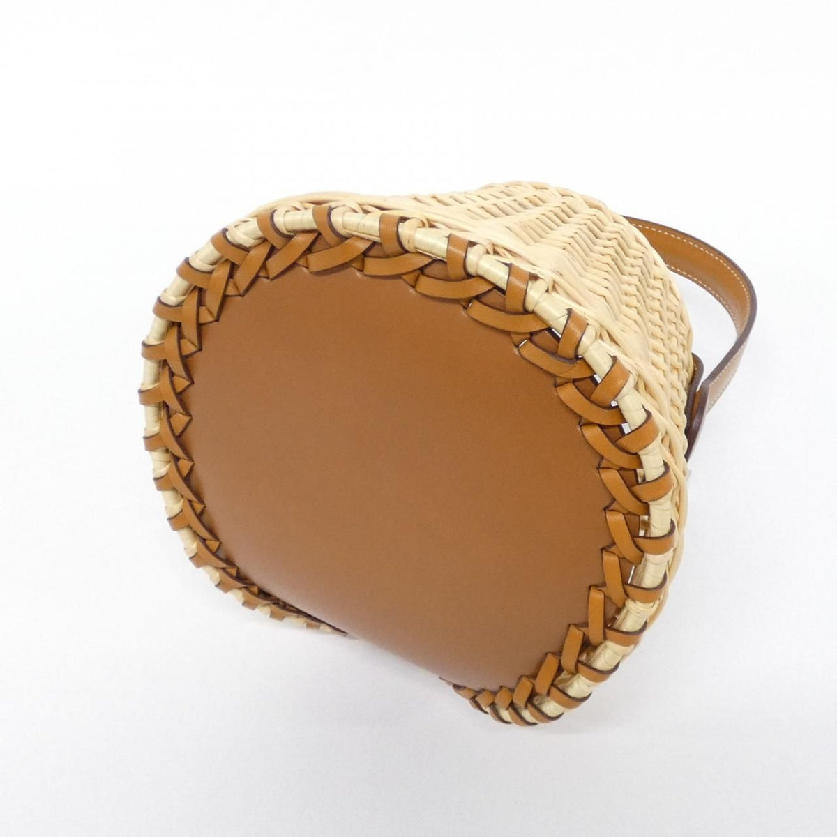 Hermes Clog Bag Handbag Beige — view 3