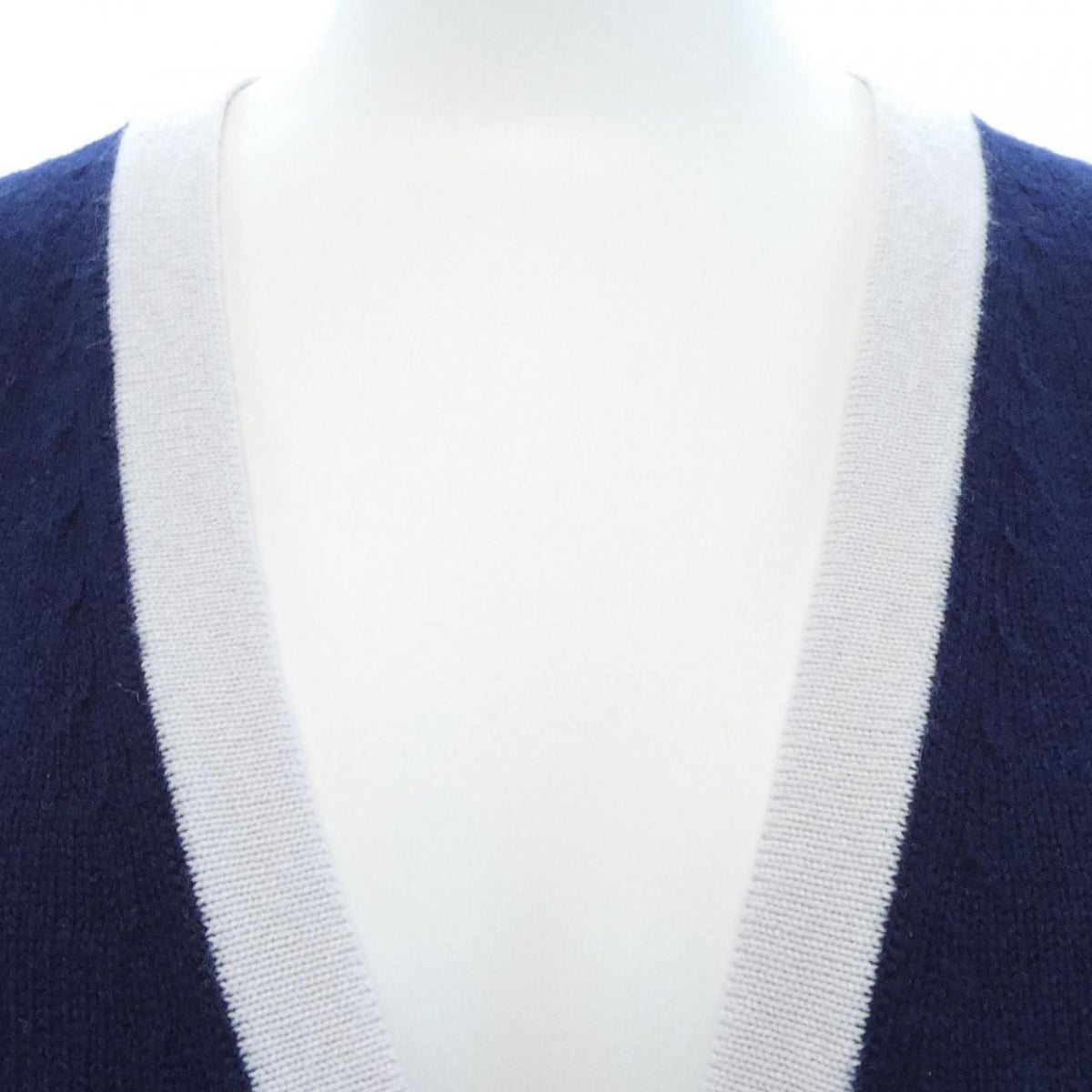 Chanel Cardigan Navy — view 6