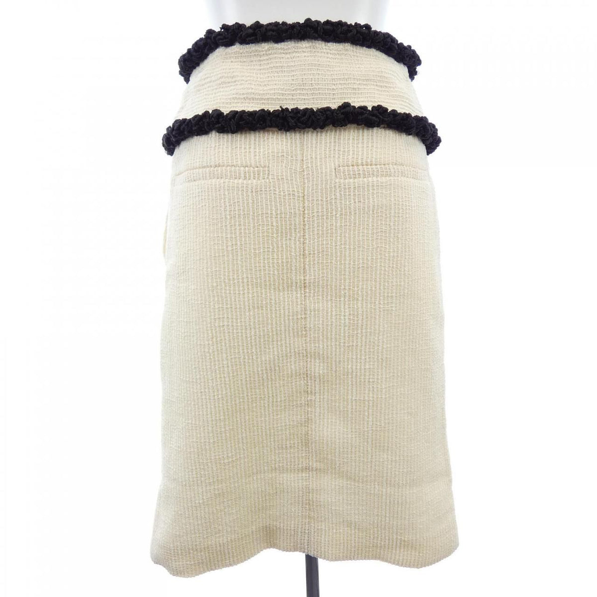 Chanel 26S Skirt Beige — view 2