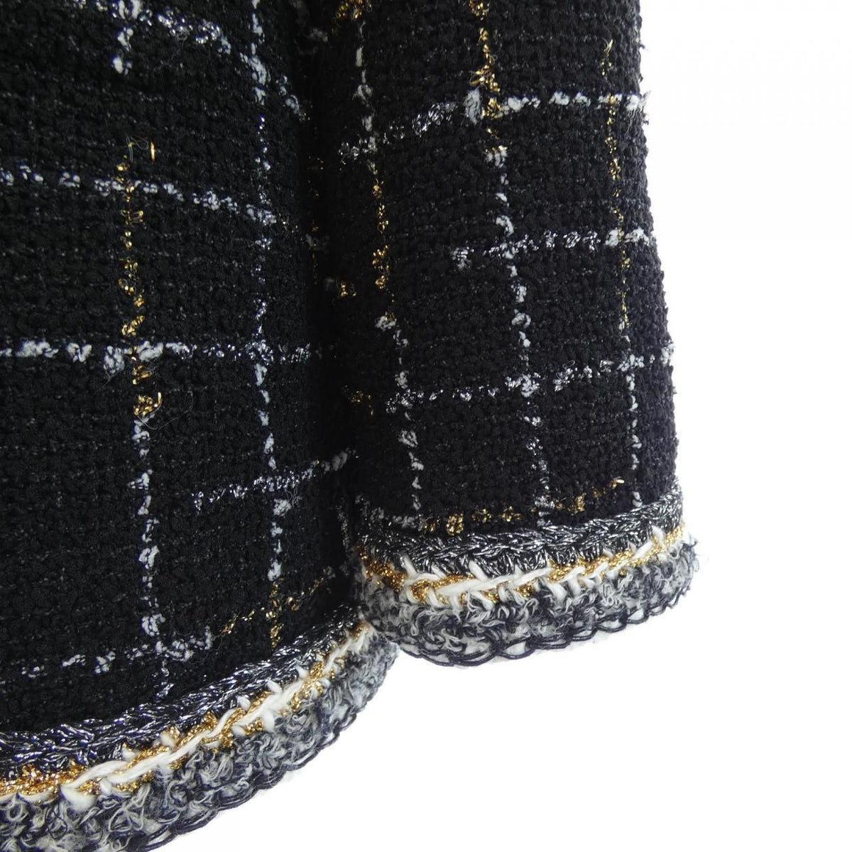 Chanel 17S Collarless Jacket — view 7