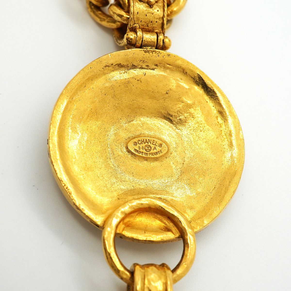 Chanel Necklace Vintage CC Logo Round Circle Gold Plated Gripoix Green — view 5