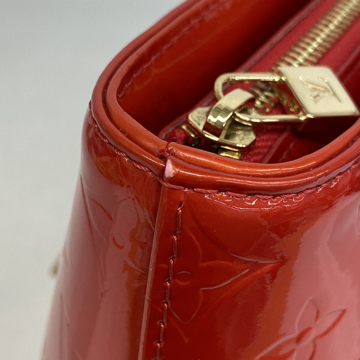 Louis Vuitton Tote Bag Vernis Houston Rouge — view 7