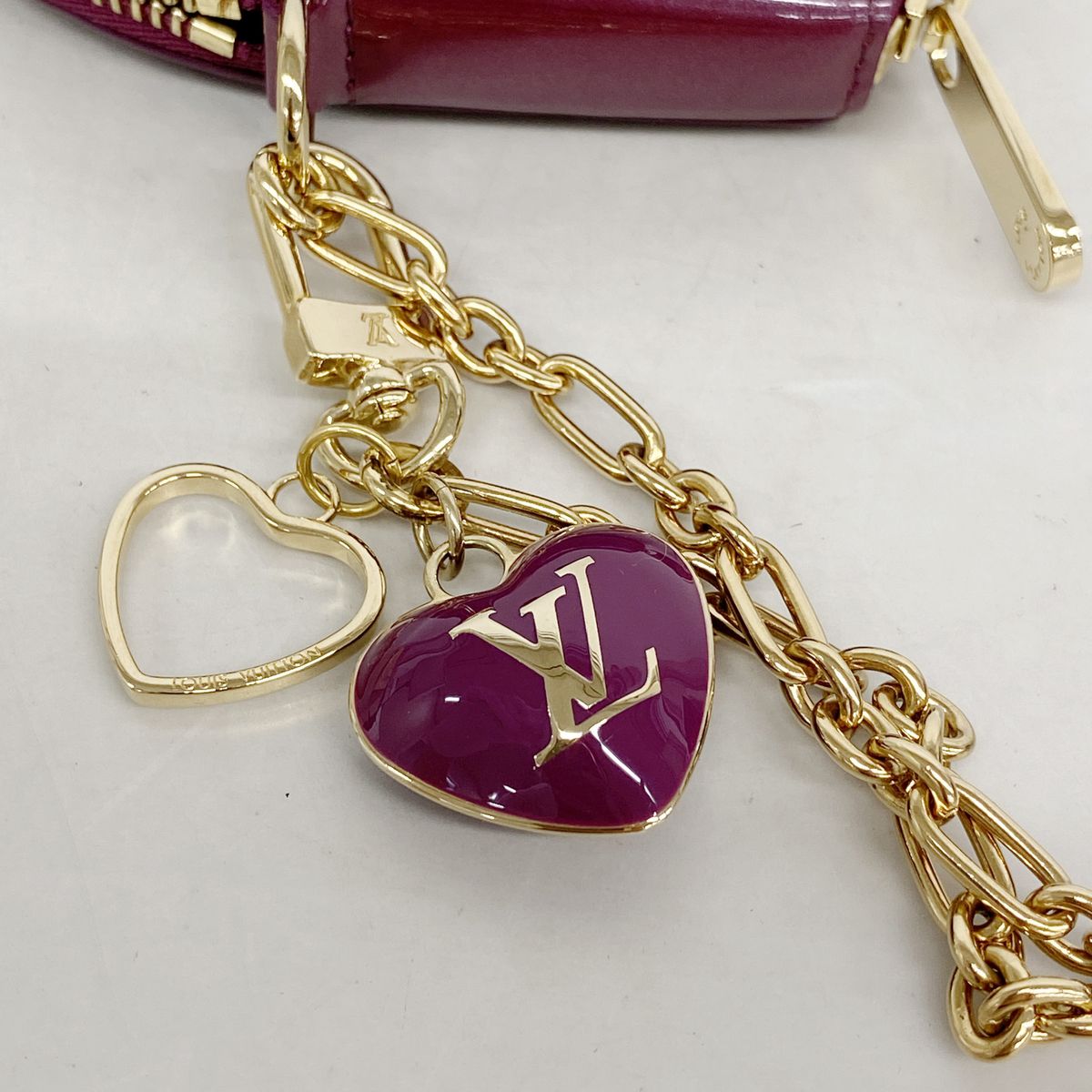 Louis Vuitton Coin Purse Vernis Porte Monnaie Coeur Violette — view 7