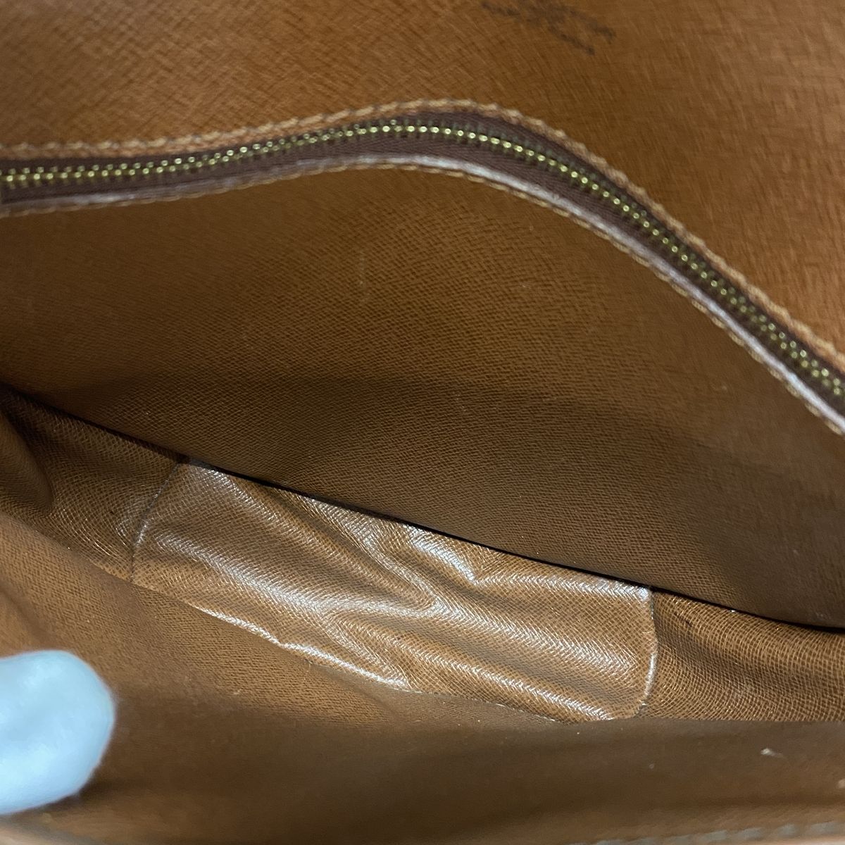Louis Vuitton Shoulder Bag Monogram Chantilly MM Brown — view 4