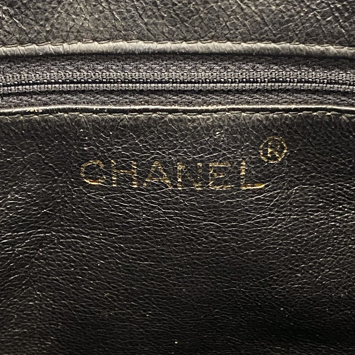 Chanel Shoulder Bag Lambskin Black Gold — view 5