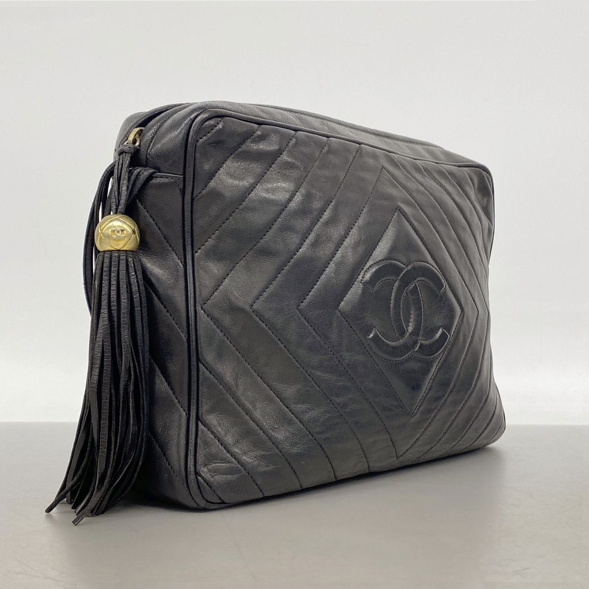 Chanel Shoulder Bag Lambskin Black Gold — view 2