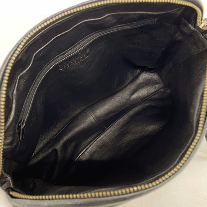 Chanel Shoulder Bag Lambskin Black Gold — view 4