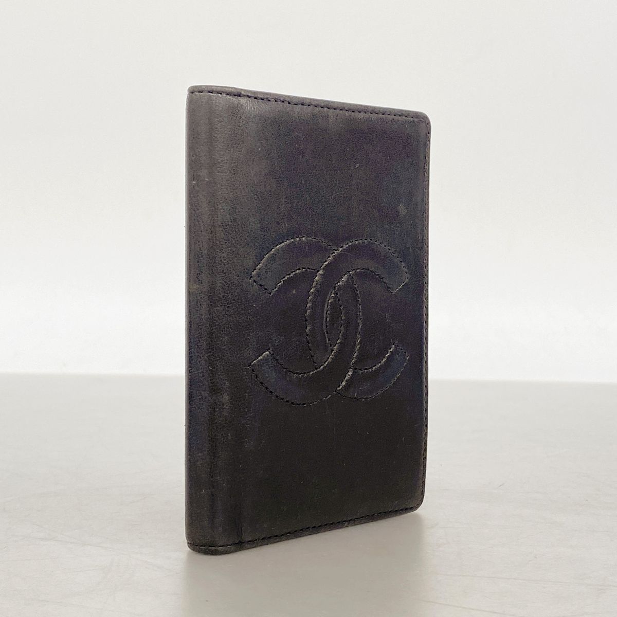 Chanel Card Case Lambskin Black — view 2