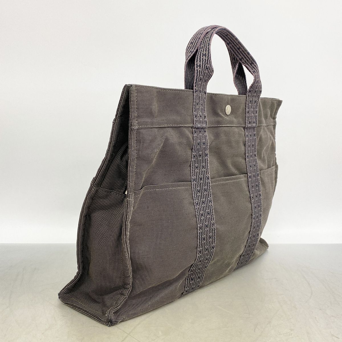 Hermes Tote Bag Herline MM Nylon Gray Silver — view 2