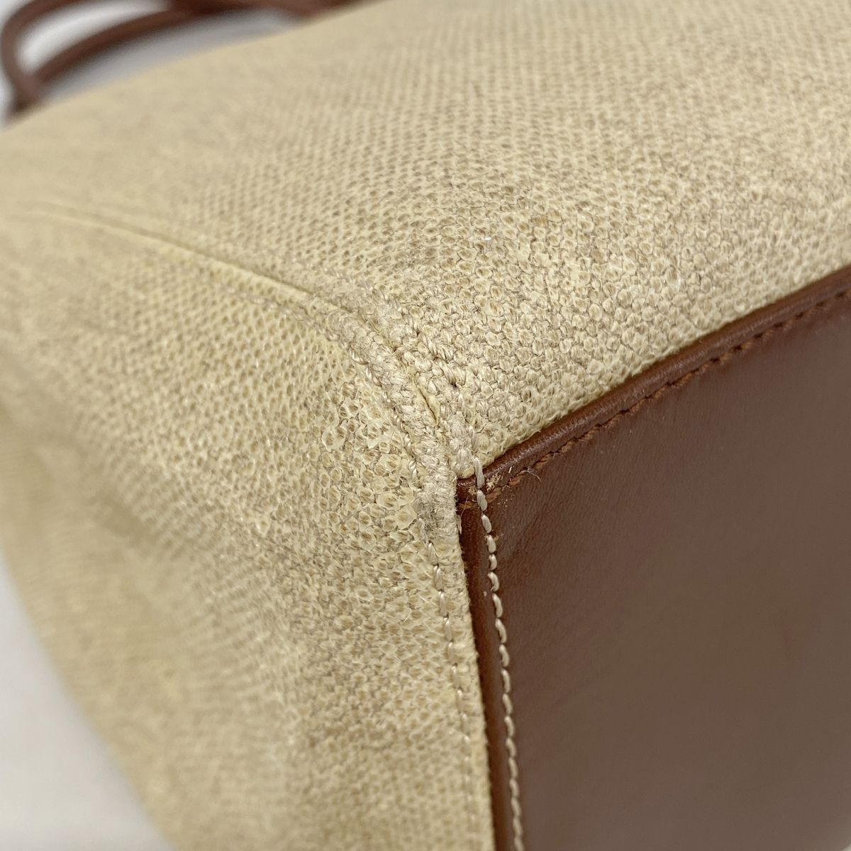Chanel Tote Bag Beige Brown Gold — view 7