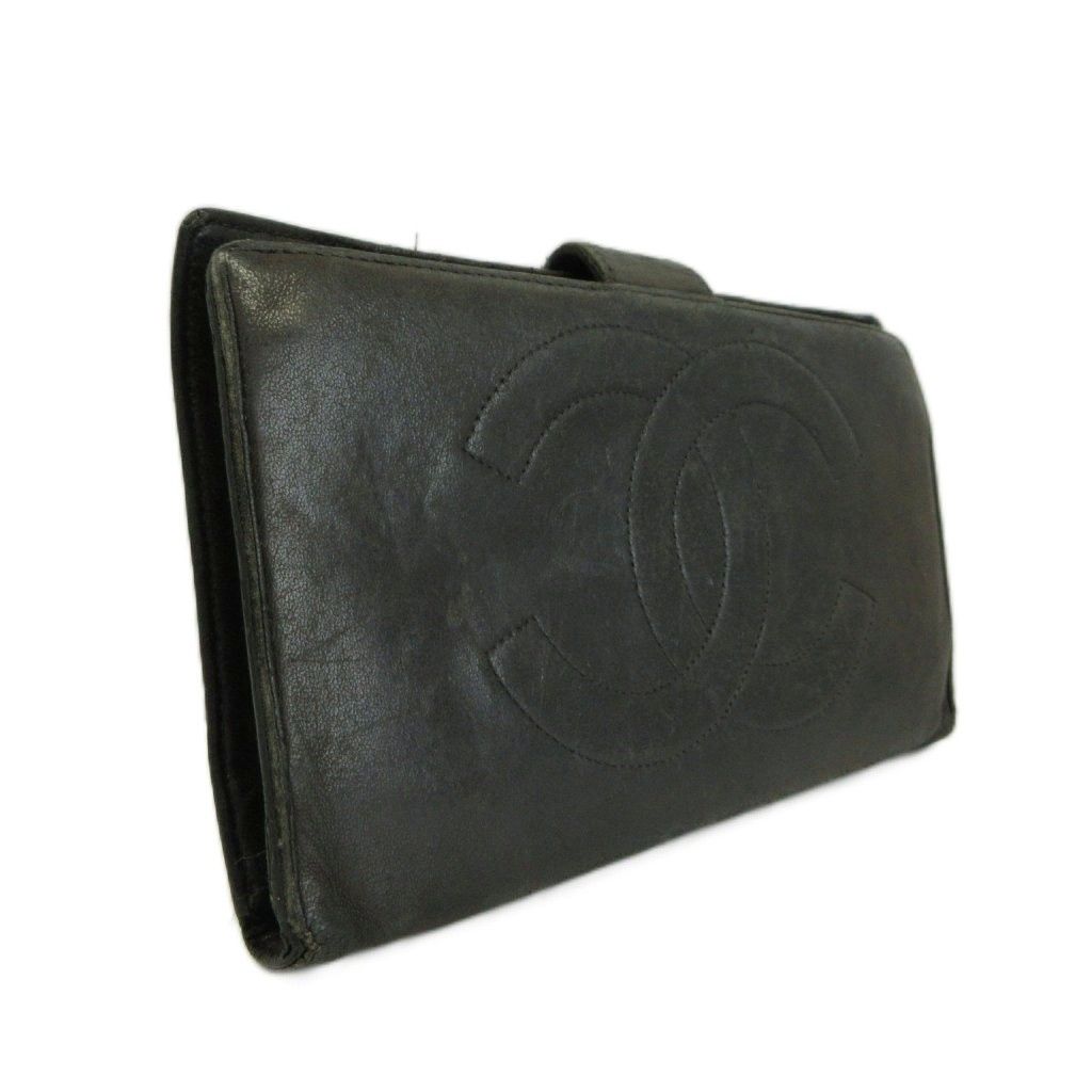 Chanel Vintage Big CC Logo Lambskin Bifold Wallet Sheepskin Leather Kiss Lock — view 5