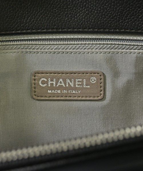 Chanel Quilted Tote Bag CC Logo Caviar Leather — view 4