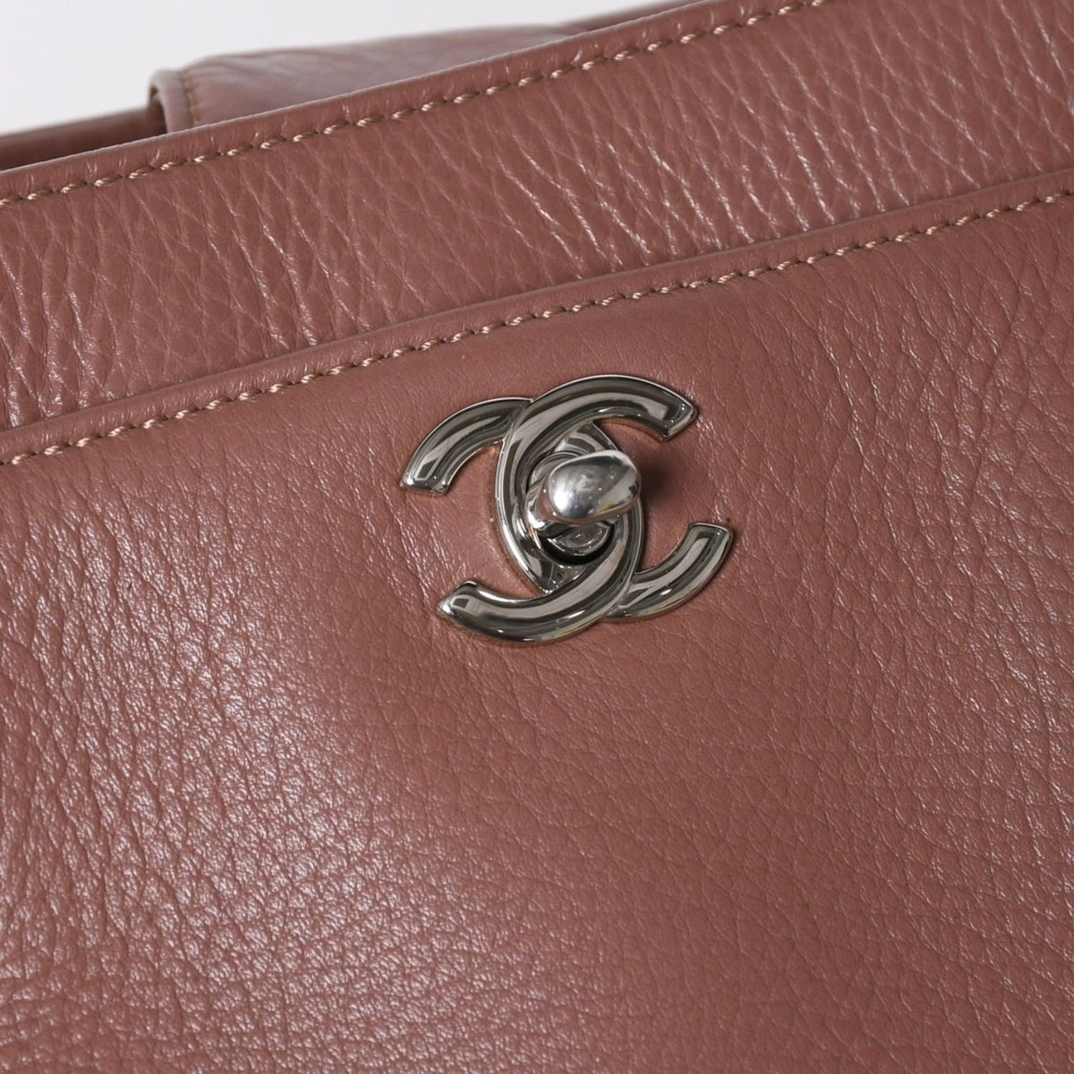 Chanel Executive Tote Bag Large CC Logo Caviar Leather Brown Silver — view 5