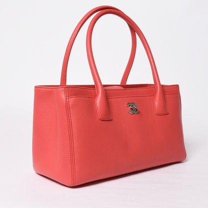 Chanel Executive Tote Bag Small CC Logo Caviar Leather Pink Silver — view 3