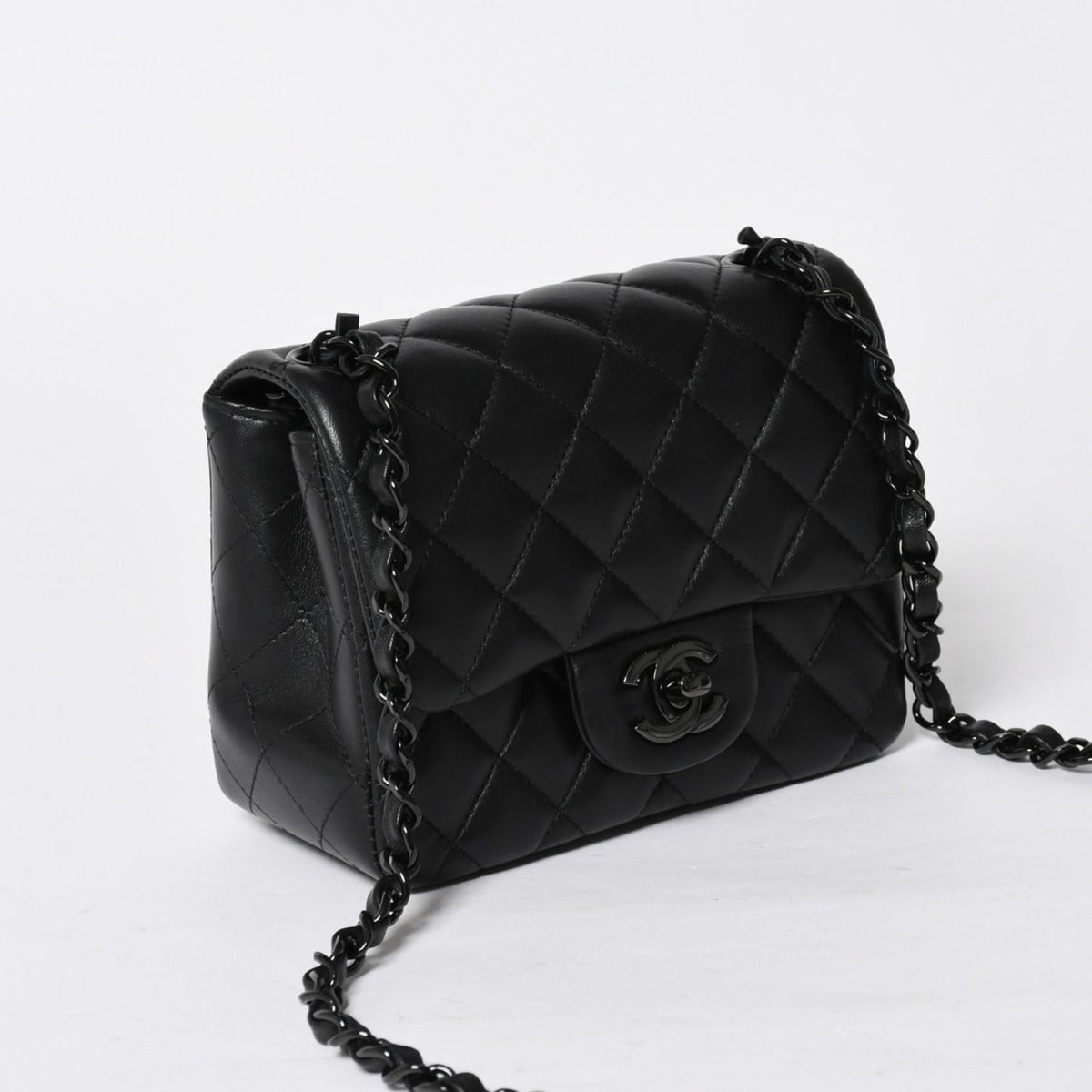Chanel Mini Quilted 16 So Black S Flap S Chain Shoulder Bag CC Logo Lambskin — view 3