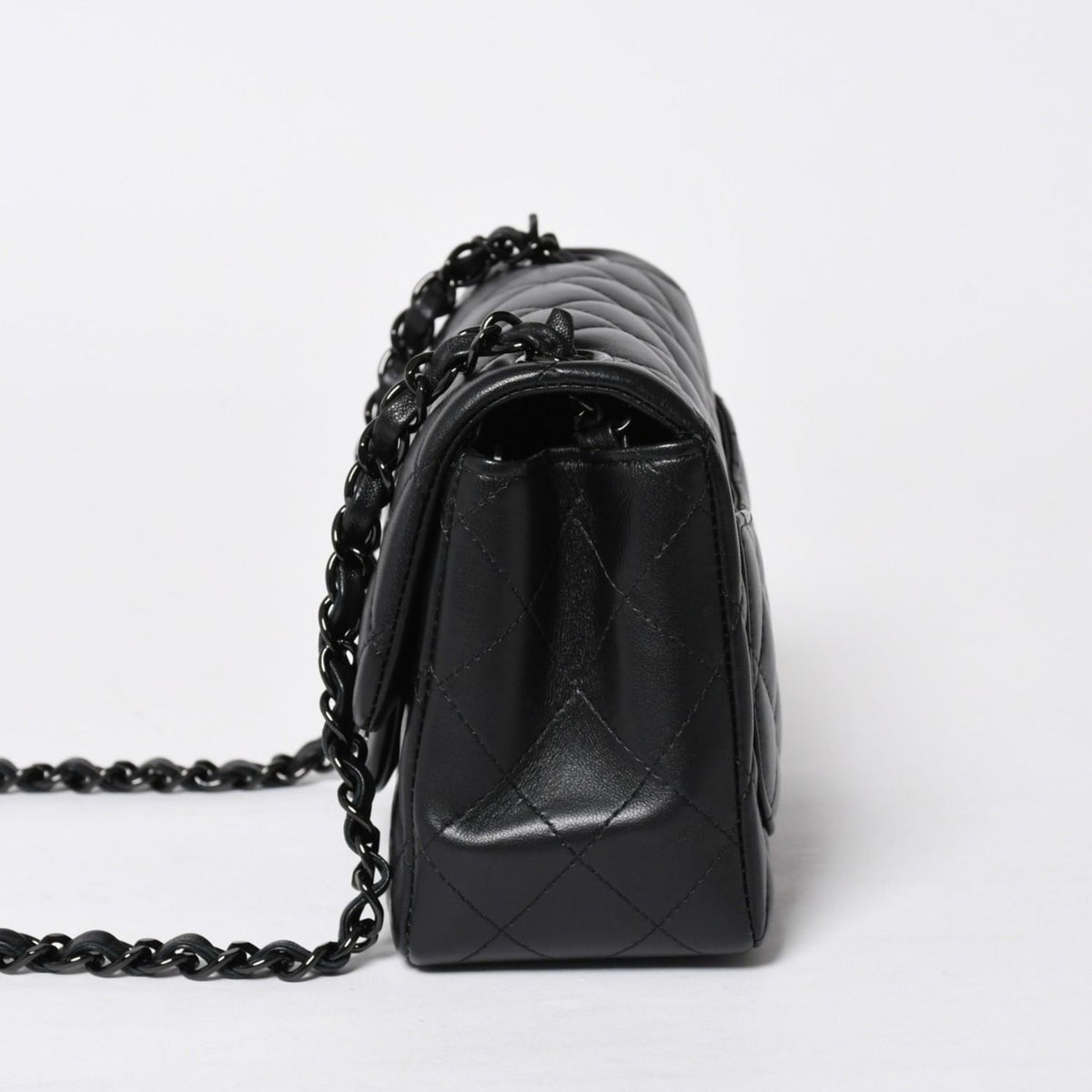 Chanel Mini Quilted 16 So Black S Flap S Chain Shoulder Bag CC Logo Lambskin — view 4