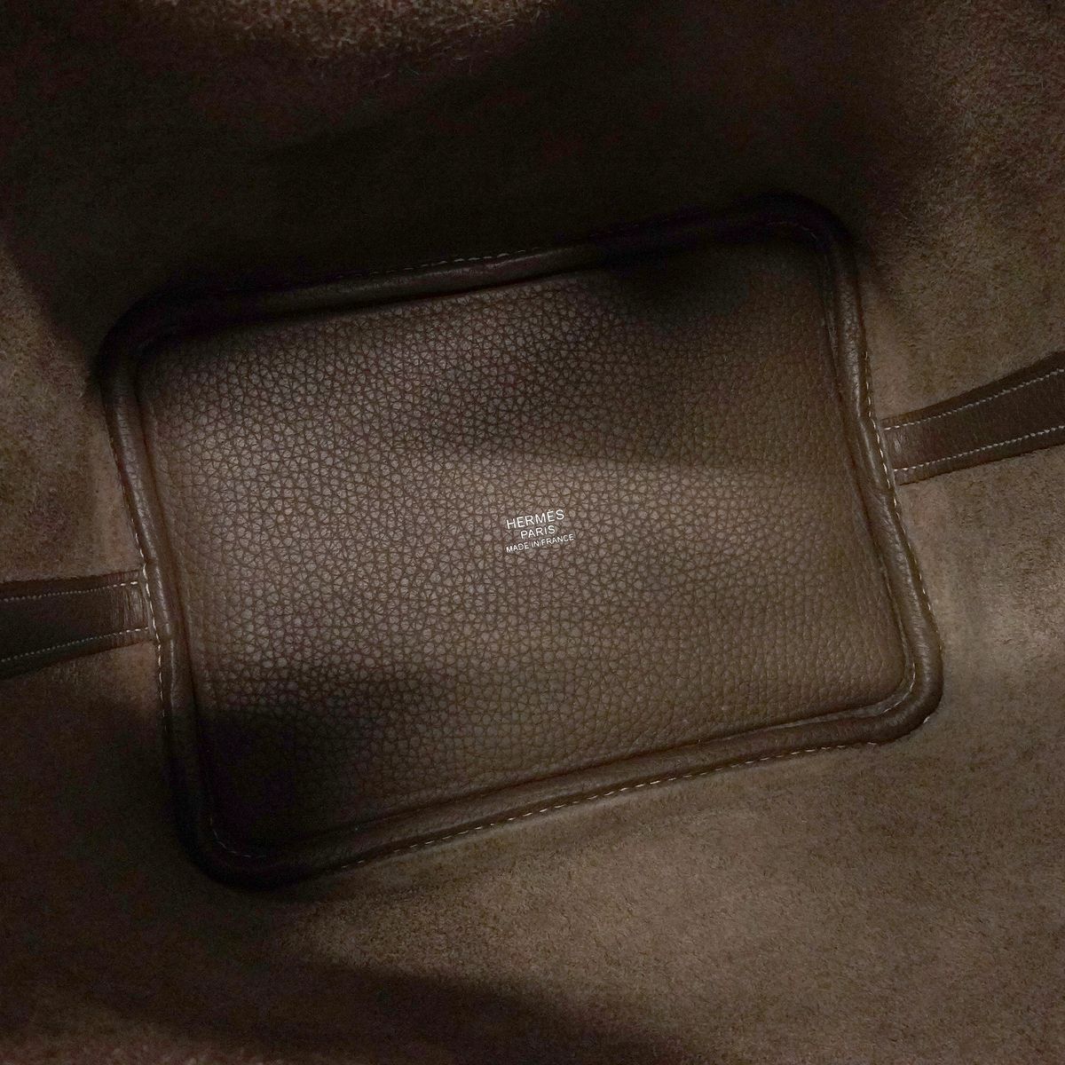 Hermes Handbag Picotin Lock PM Taurillon Clemence Etoupe Silver — view 4