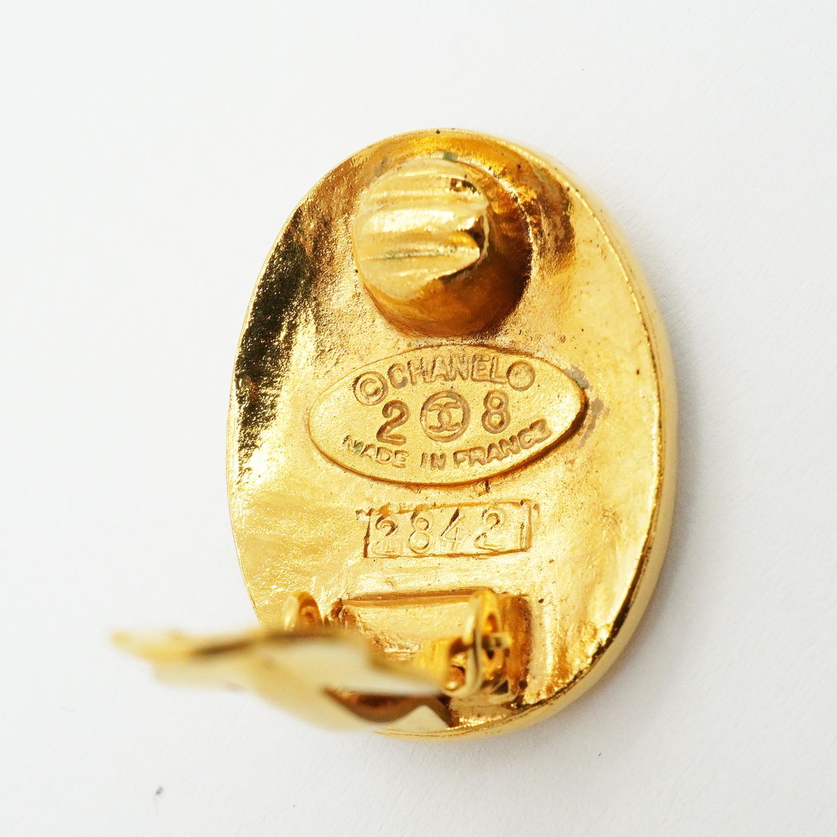 Chanel Earrings Vintage CC Logo Oval Gold Plated — view 4