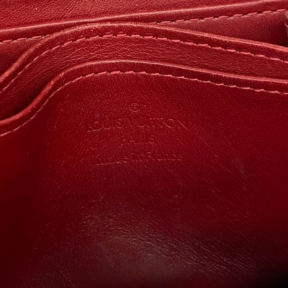 Louis Vuitton Coin Purse Vernis Zippy Pomme D'amour — view 4