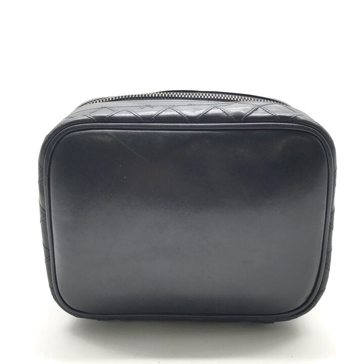 Chanel Bicolor Vanity Black Pouch — view 4