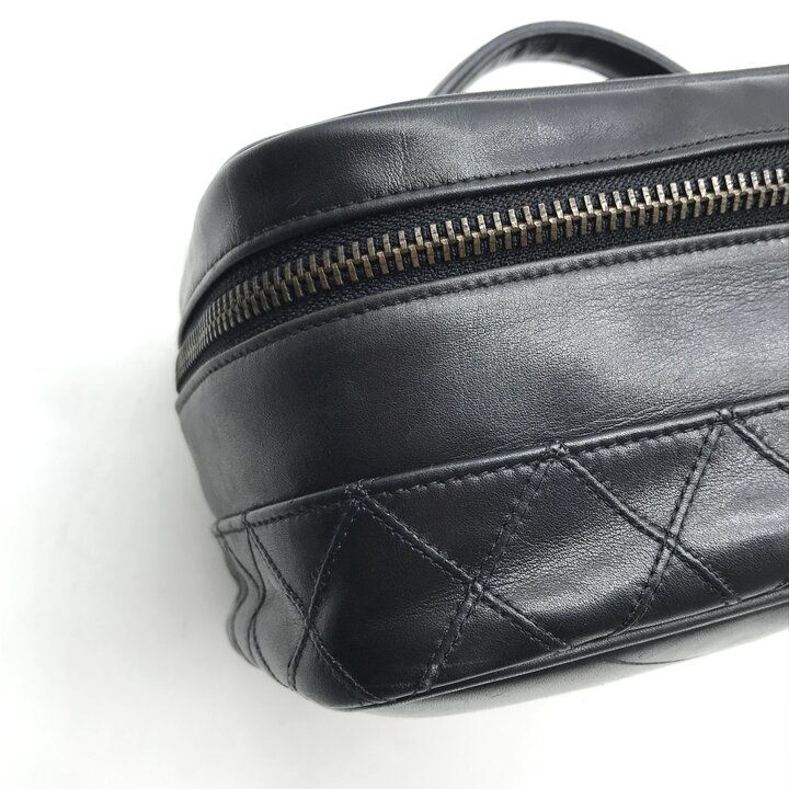 Chanel Bicolor Vanity Black Pouch — view 6