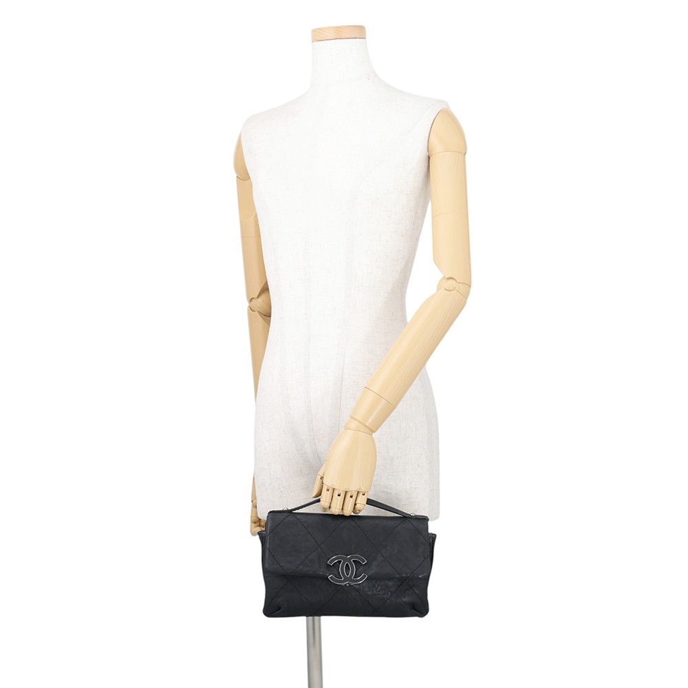 Chanel Chain Shoulder Bag Quilted CC Logo Hamptons Line Leather Black — view 4