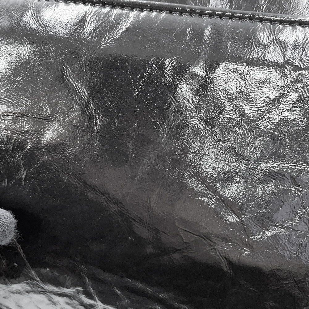 Chanel Chain Tote Bag CC Logo Quilted Shiny Aged Calfskin Black — view 7