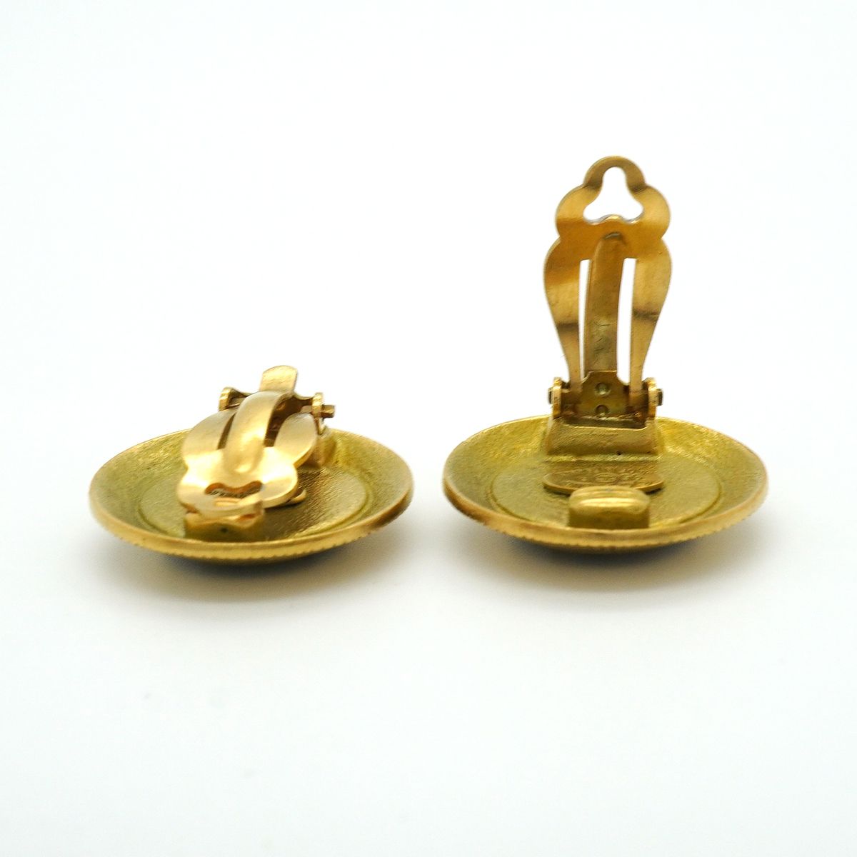 Chanel Earrings Vintage CC Logo Gold Plated Black — view 3