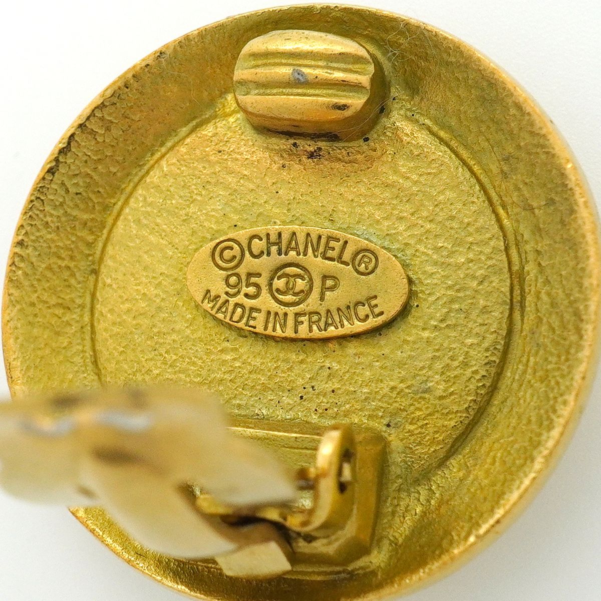 Chanel Earrings Vintage CC Logo Gold Plated Black — view 4