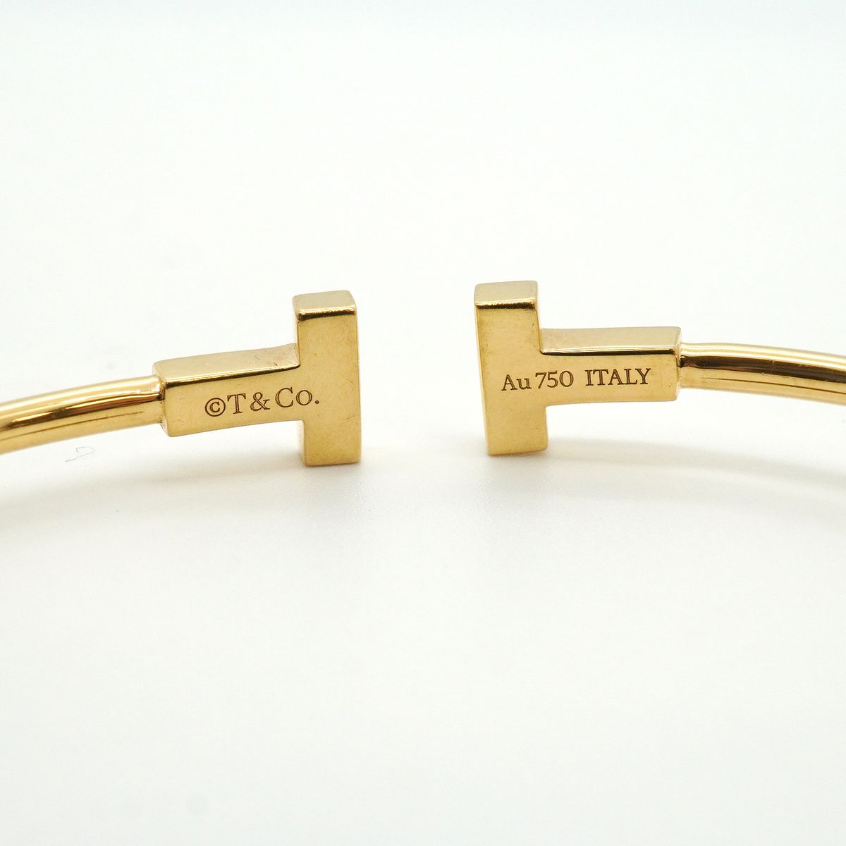 Tiffany & Co Bangle T Wire Narrow 18K Yellow Gold Bracelet — view 5