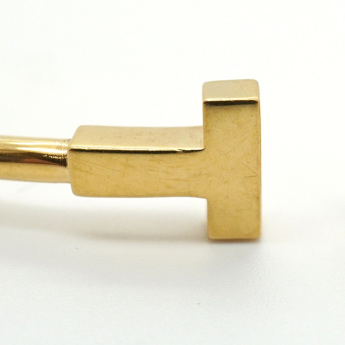 Tiffany & Co Bangle T Wire Narrow 18K Yellow Gold Bracelet — view 8