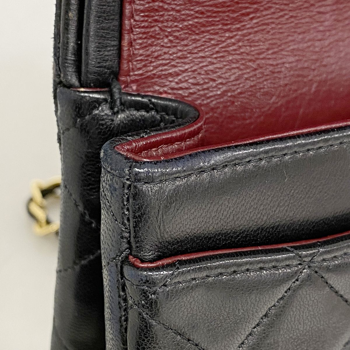 Chanel Shoulder Bag Quilted Lambskin Black Gold — view 8