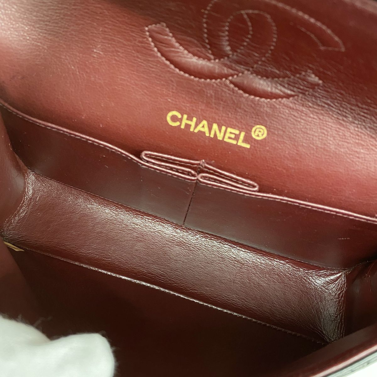 Chanel Shoulder Bag Quilted Lambskin Black Gold — view 4