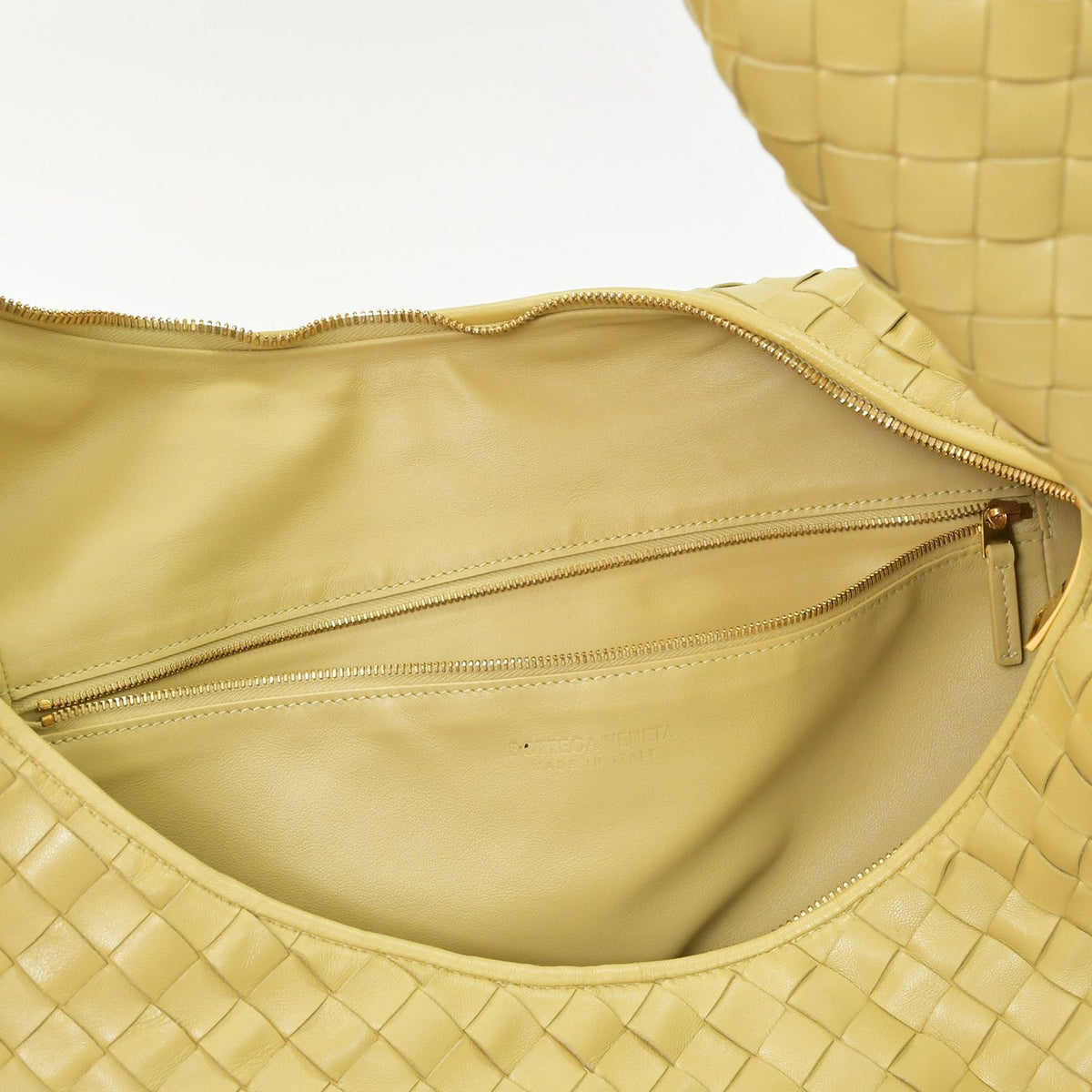 Bottega Veneta Hobo Shoulder Bag Jumbo Jodie Intrecciato Napa Brown Yellow — view 8