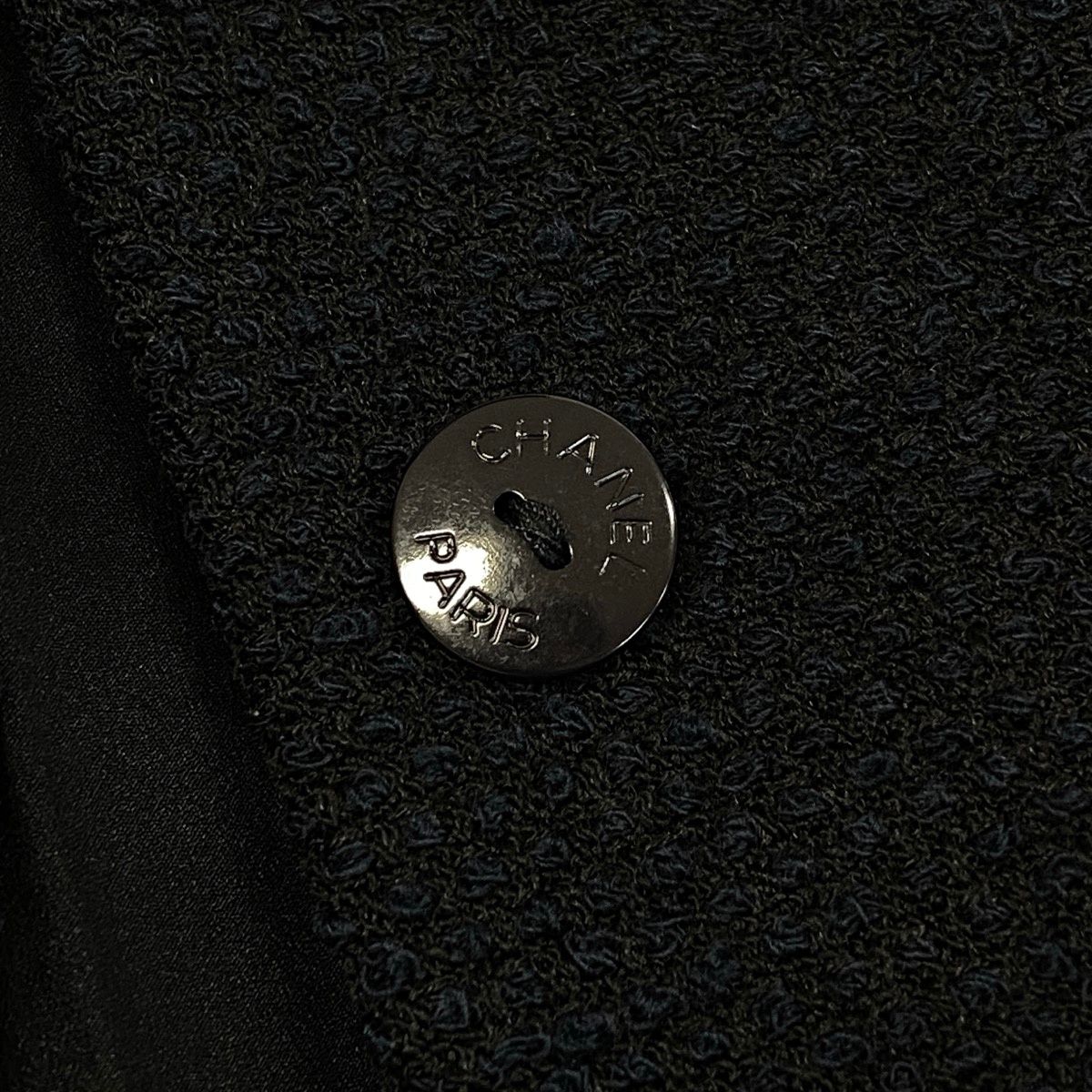 Chanel 01C CC Logo Long Jacket Black — view 8