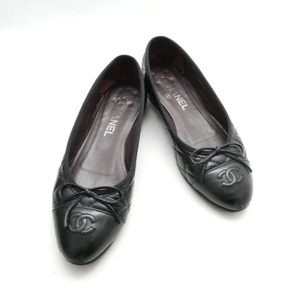 Chanel Quilted Flat Pumps 37C CC Logo Ballet Shoes — view 2