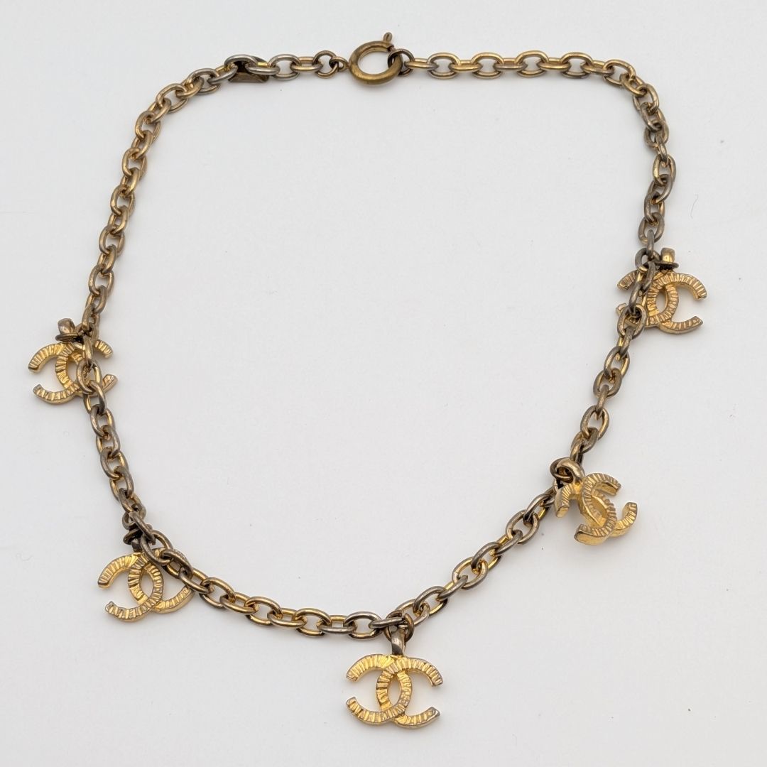 Chanel CC Logo Gold Chain Necklace First Era Vintage — view 7