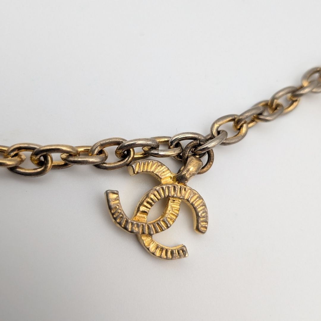 Chanel CC Logo Gold Chain Necklace First Era Vintage — view 3