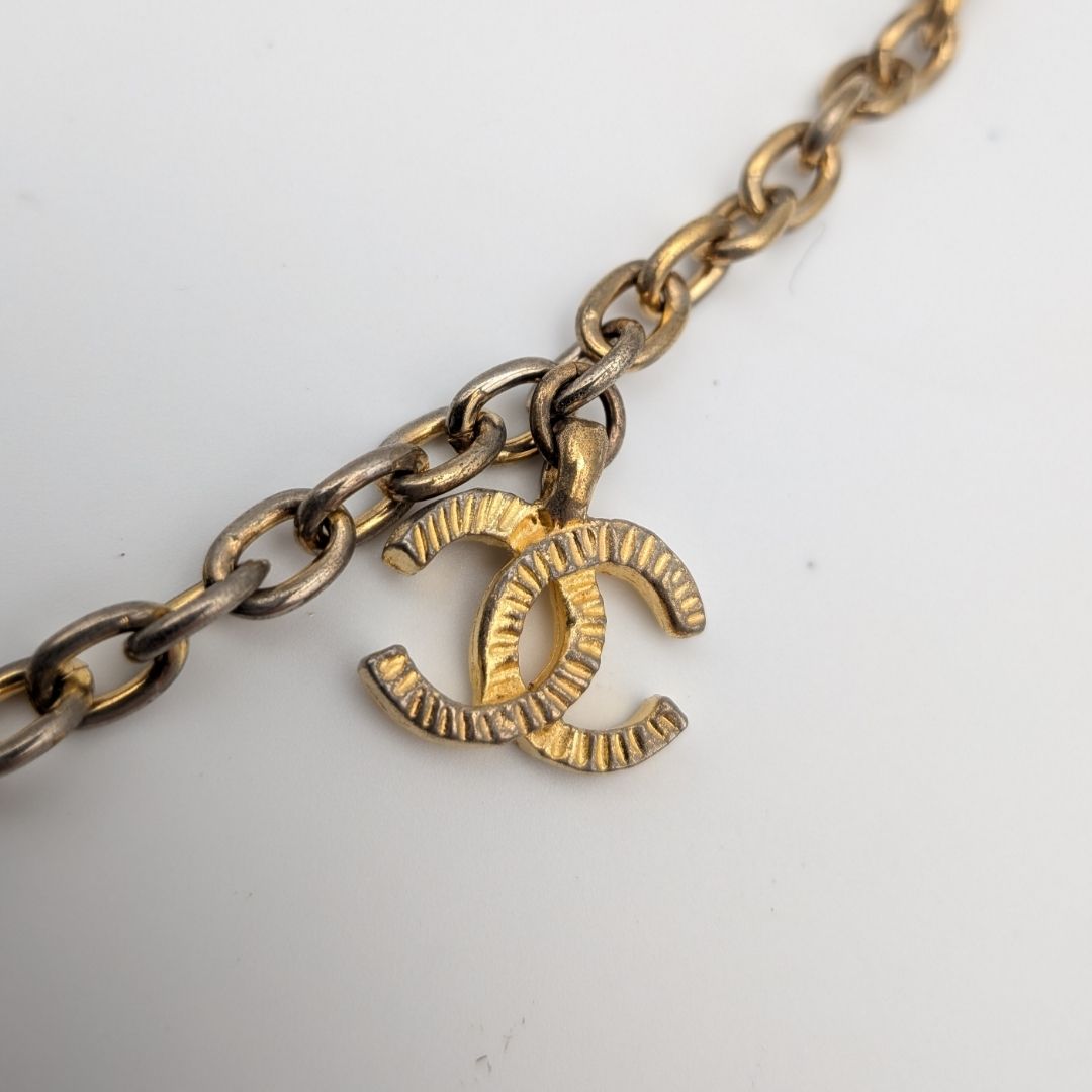 Chanel CC Logo Gold Chain Necklace First Era Vintage — view 4