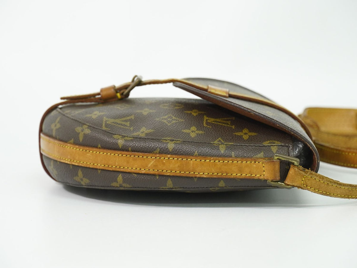 Louis Vuitton LV Chantilly MM Monogram Shoulder Bag Pochette Brown — view 4