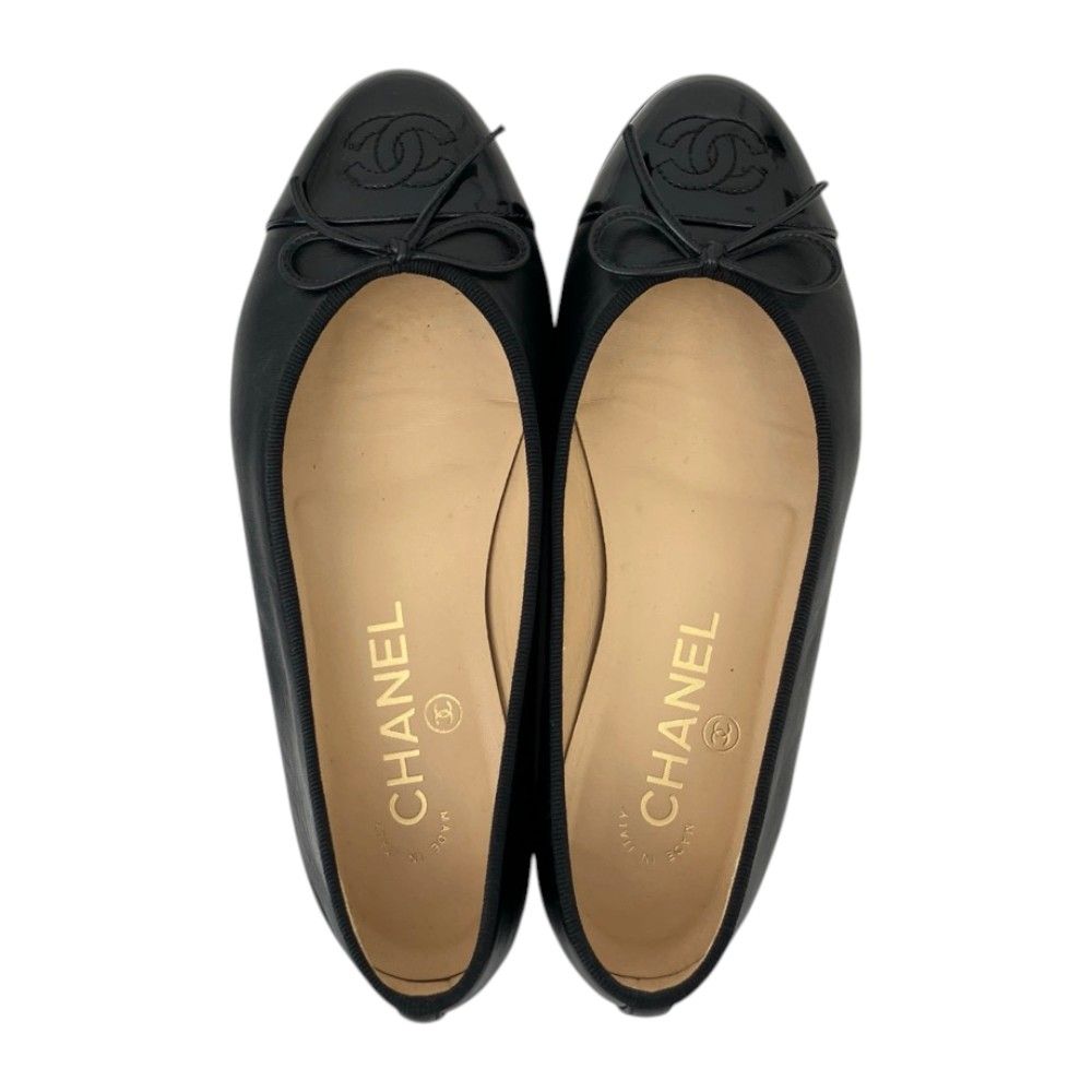Chanel CC Logo Ballerina Flat Pumps Black Spring Summer Fall Winter — view 5