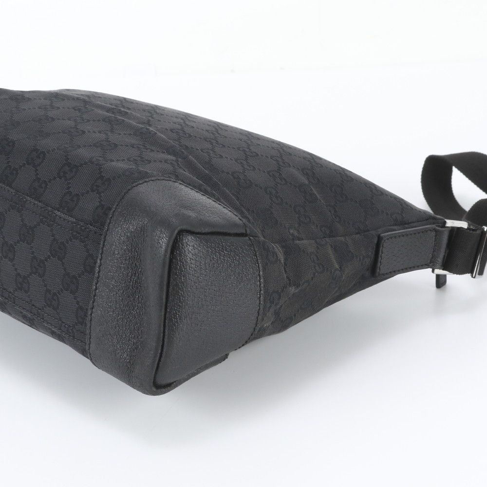 Gucci GG Canvas Leather Shoulder Bag Crossbody Messenger Business — view 4