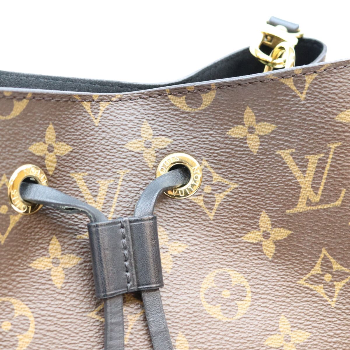 Louis Vuitton Monogram Noir MM Shoulder Bag — view 7
