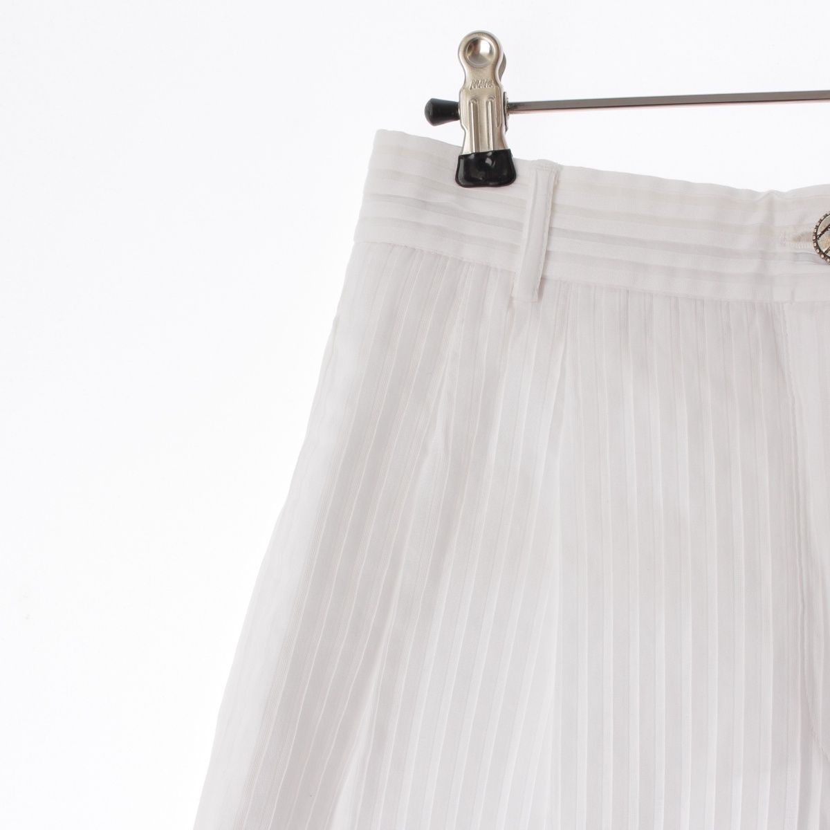 Chanel Cotton Coco Buttons Pleated Wide Pants White 38 — view 4